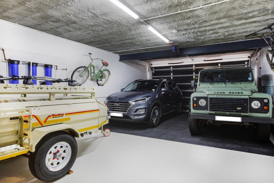 To Let 4 Bedroom Property for Rent in Bakoven Western Cape